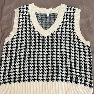 Sweater vest